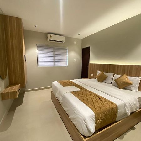 Muziris Manor Residency 호텔 Kochi 외부 사진