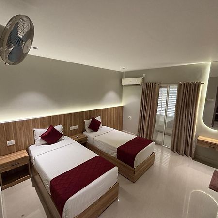 Muziris Manor Residency 호텔 Kochi 외부 사진