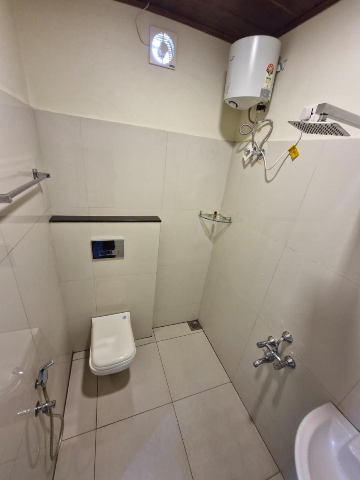 Muziris Manor Residency 호텔 Kochi 외부 사진