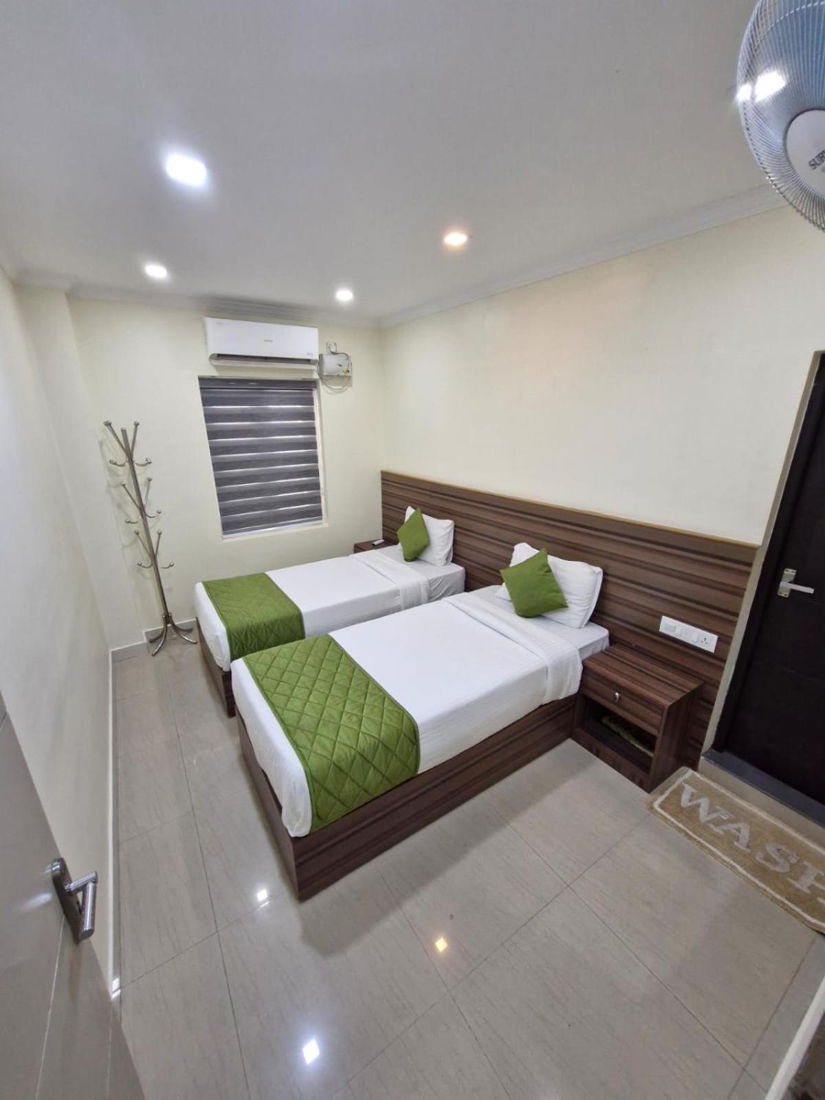 Muziris Manor Residency 호텔 Kochi 외부 사진